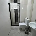 Otel Galley Port 2*