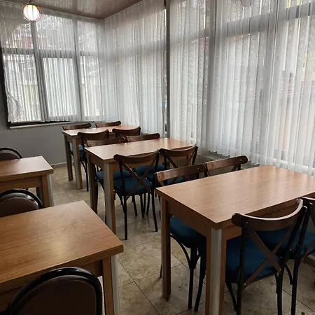 埃尔詹旅馆酒店 酒店